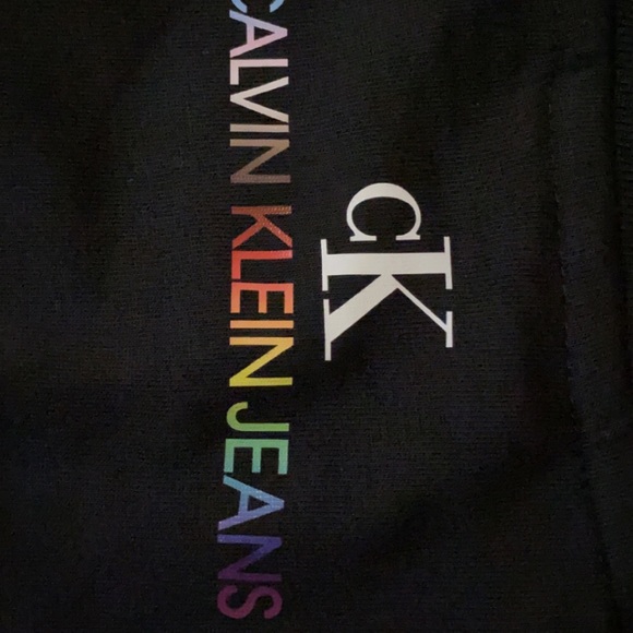 Calvin Klein T-shirt - Picture 5 of 7